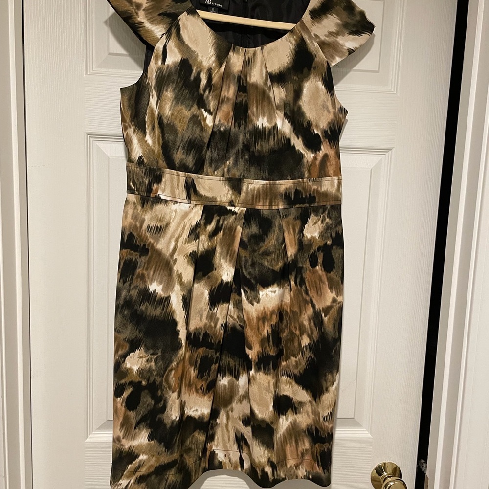 Women’s dress